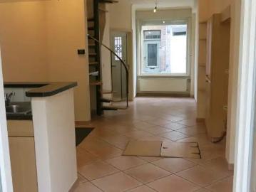 Vernieuwde 3 slaapkamerwoning te huur in het centrum van Brugge