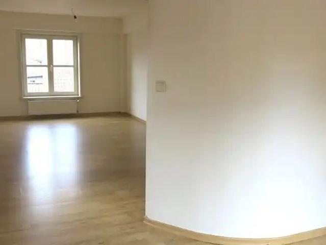 Vernieuwde 3 slaapkamerwoning te huur in het centrum van Brugge