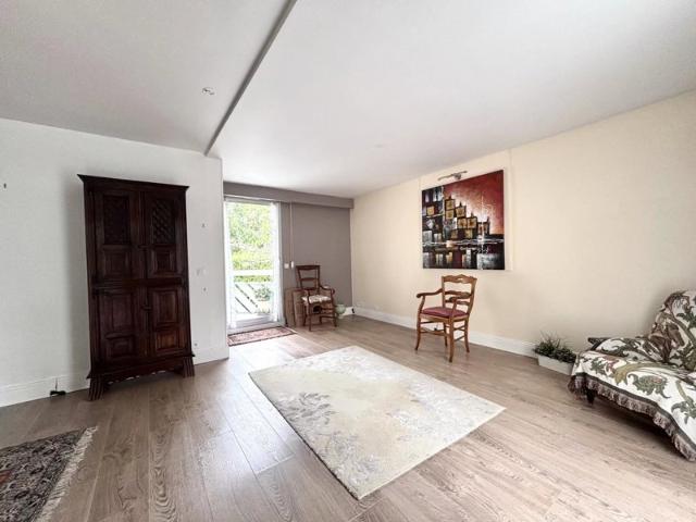 Vernon Centre – Appartement T4 d’exception avec vue Seine, balcons et parking