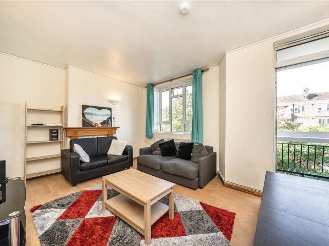 Vernon House, London SE11 4 bed flat to rent £4,000 pcm £923 pw