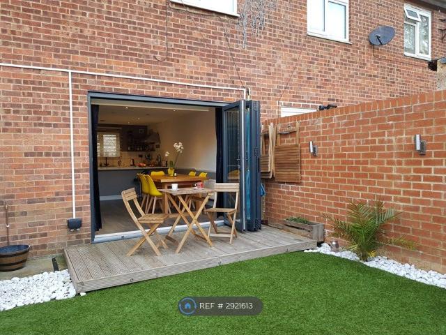 Vernon Walk, Northampton NN1, 2 bed end terrace house to rent, £1,400 pcm | PrimeLocation
