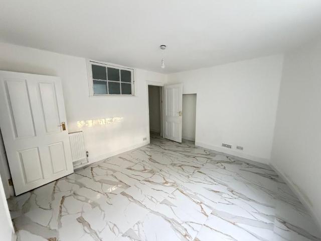 Vernon Terrace, Brighton BN1 1 bed flat to rent £1,450 pcm £335 pw