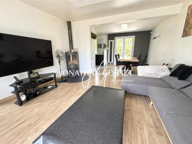 Vernouillet: Charmante maison familiale avec jardin 7 pcs 4 ch 120m² avec sous sol total sur un beau jardin de 517m²