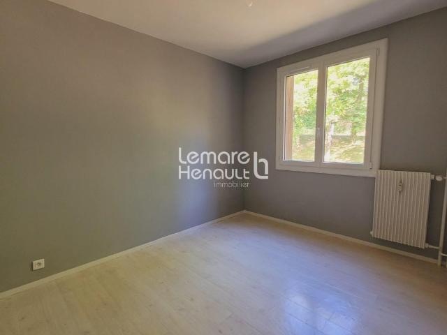 Vernouillet en Rés. F3 62 m² avec balcon, garage et cave