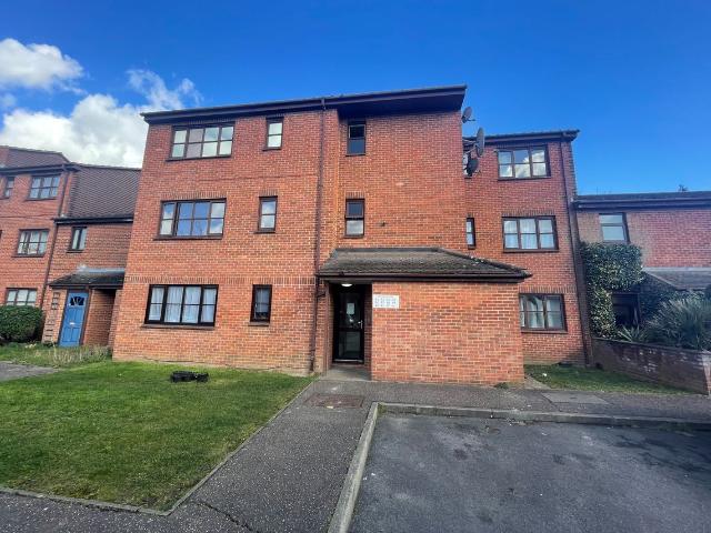 Verona Close, Cowley UB8, Studio to rent, £1,000 pcm | PrimeLocation