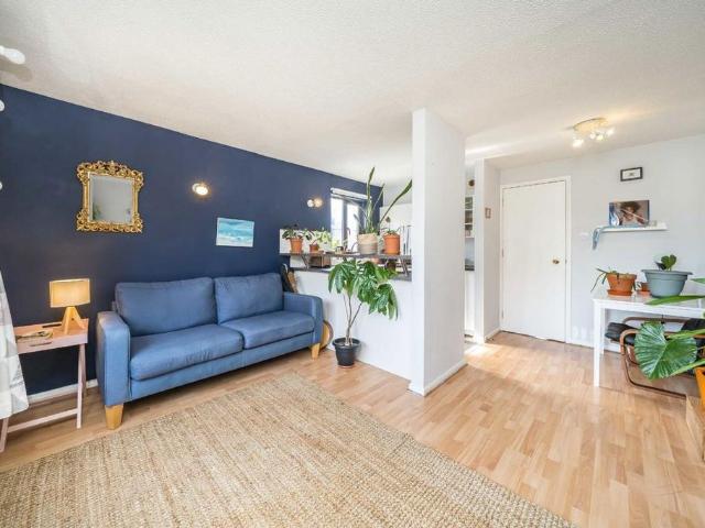 Veronica Gardens, London SW16 1 bed flat to rent £1,450 pcm £335 pw