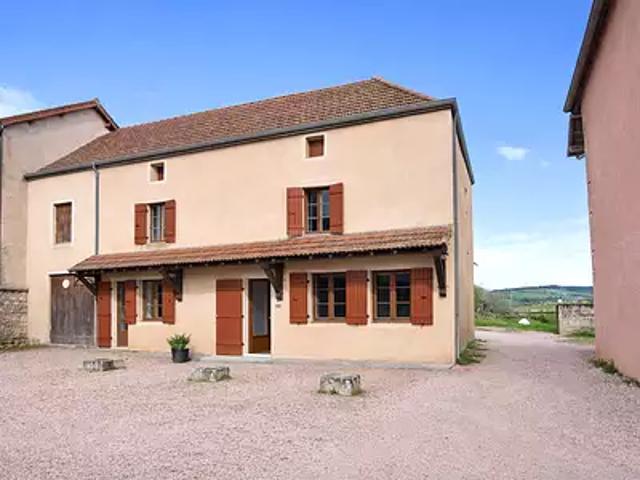 Verosvres 71220 Achat / Vente maison 7 pièces t7 au dernier étage cave