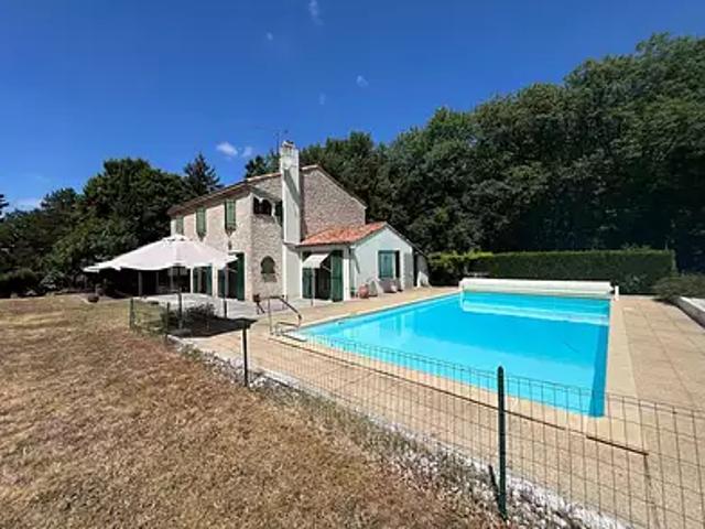 Verrières 86410 Achat / Vente maison 10 pièces t10