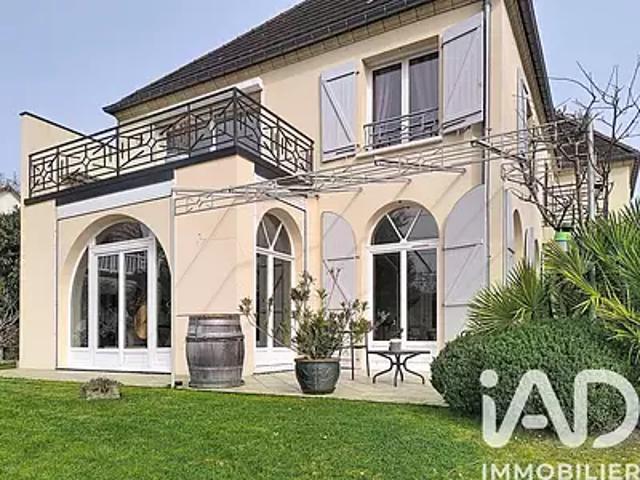 Verrières le Buisson 91370 Achat / Vente maison 7 pièces t7 parking