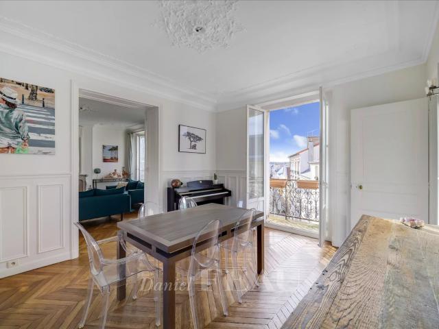 Versailles Notre Dame Appartement familial avec double par. 131m² Versailles