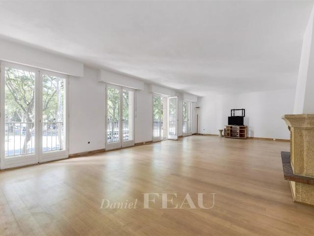 Versailles Avenue de Paris Appartement familial 4 ou 5 c. 155m² Versailles