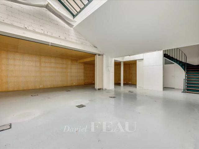VERSAILLES Chantiers Loft avec jardin et place de parking 208m² Versailles