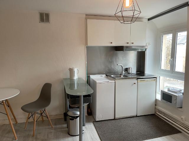 VERSAILLES RIVE DROITE APPARTEMENT