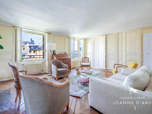 VERSAILLES Superbe appartement familial de 143 m² Carrez 176 au Sol Dernier étage 7 pièces 5 chambres