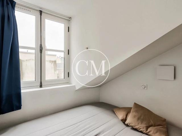 VERSAILLES SAINT LOUIS ? STUDIO DE CHARME