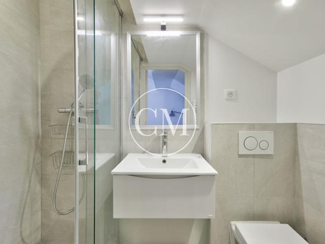 VERSAILLES SAINT LOUIS ? STUDIO DE CHARME