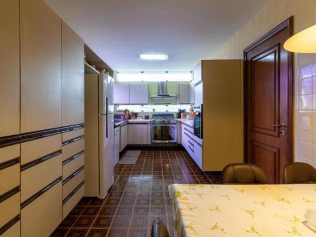Elegante casa para venda em Alto de Pinheiros com 4 quartos, sendo 4 suítes, 495m² danielebolzonel