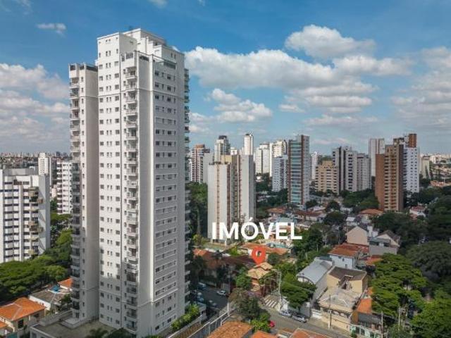 Deslumbrante casa para venda em Parque Colonial com 4 quartos, sendo 2 suítes, 280m²