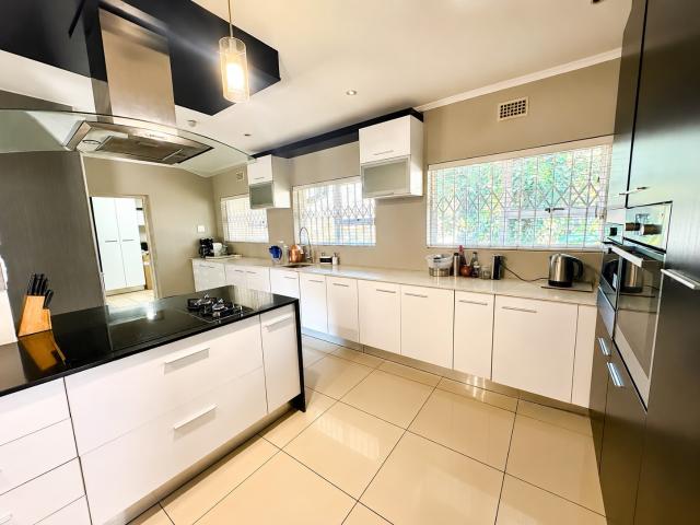 Versatile 6 Bedroom Family Home