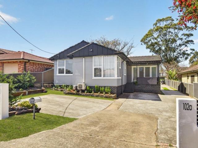 4 Bedroom Home with Separate 2 Bedroom Granny Flat
