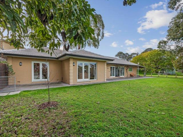 Versatile Country Living with Exceptional Entertaining & Business Potential