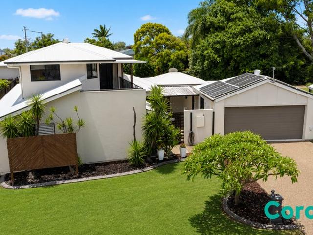 Versatile Coastal Living with Space for the Whole Family