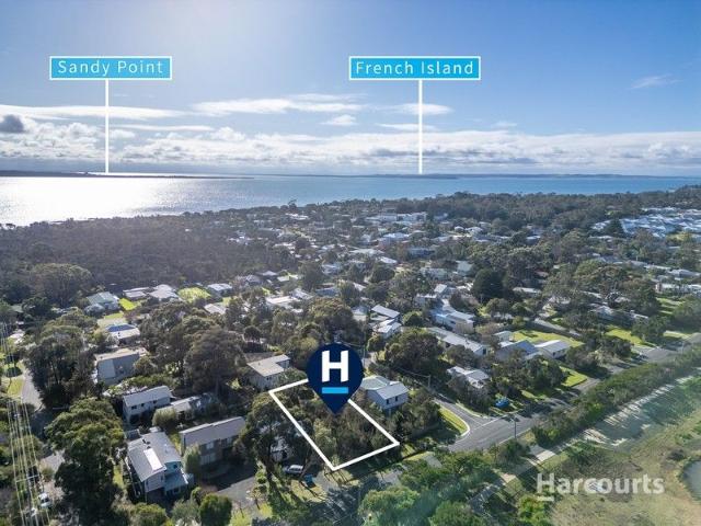Versatile Coastal Opportunity Walk to Red Rocks Beach
