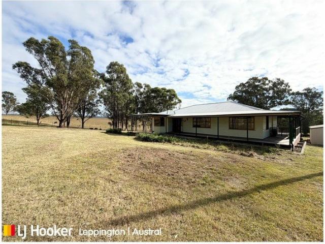 Versatile Acreage Living