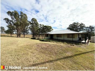 Versatile Acreage Living