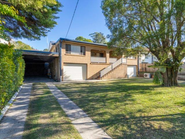Versatile Brick Beauty Large and Functional dual living potential