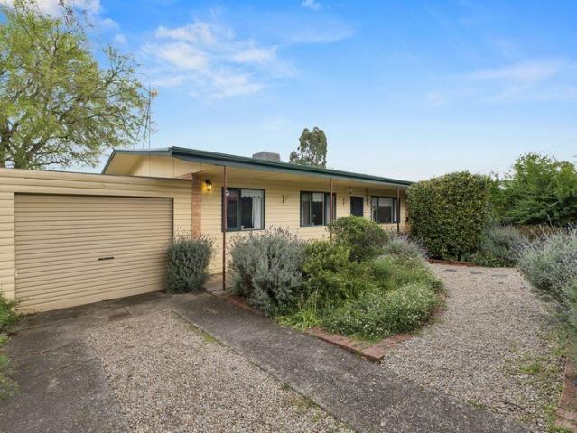 Versatile Family Home in Windsor Gardens