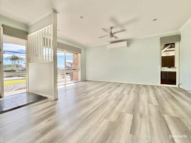 Versatile Family Home with Detached Guest Accommodation.