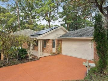 Versatile family home with income potential in leafy setting