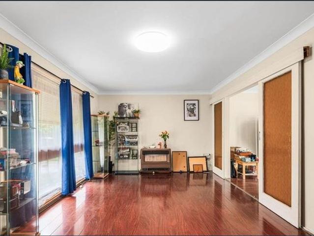 Versatile Family Living with Outstanding Storage & Parking