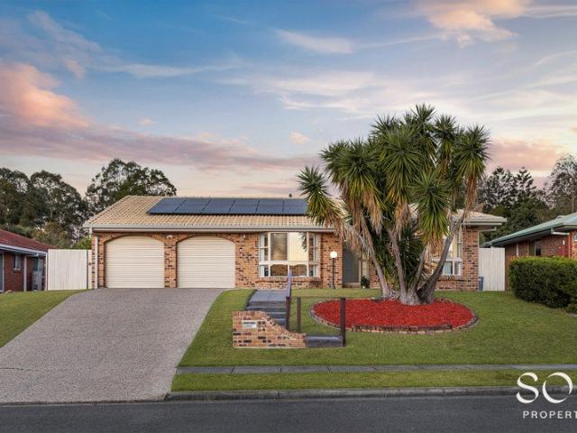 Versatile Family Living with a Large Shed on 881m²