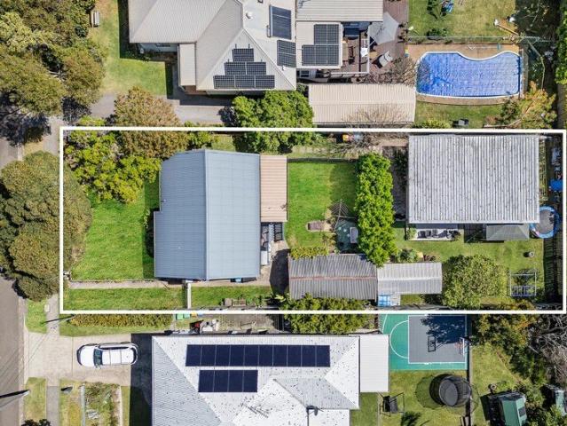 Versatile Family Living with an Ultra Private Granny Flat