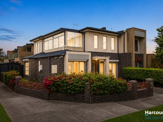 Versatile Family Living with Endless Lifestyle Possibilities