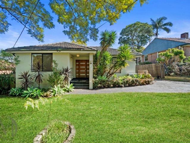 Versatile Family Living with Separate Studio