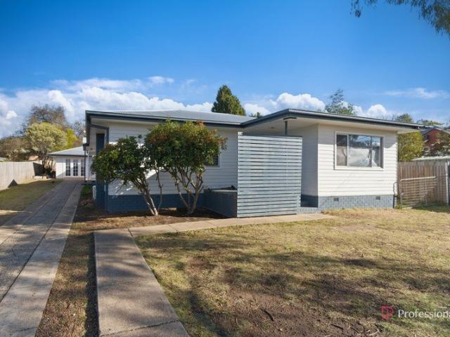 Versatile Family Living with Separate Studio