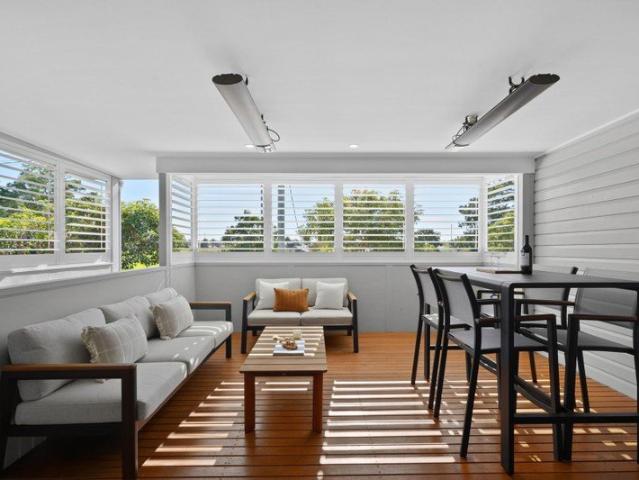 Versatile Family Living with Separate Self Contained Accommodation