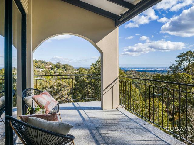 Versatile Hills Living with Spectacular Views
