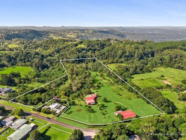 Versatile Hinterland Escape on 14.4 Acres