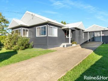 Versatile Investment in a Convenient Central Location