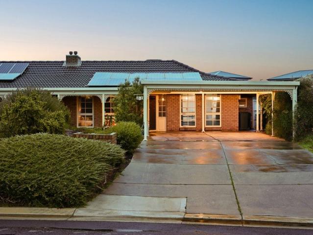Versatile Living in a Sought After Coastal Location