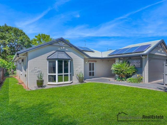 Versatile Living with Pool in Popular Redlynch.