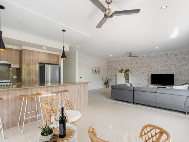 VERSATILE MODERN LIVING WITH SPACE TO SPREAD OUT