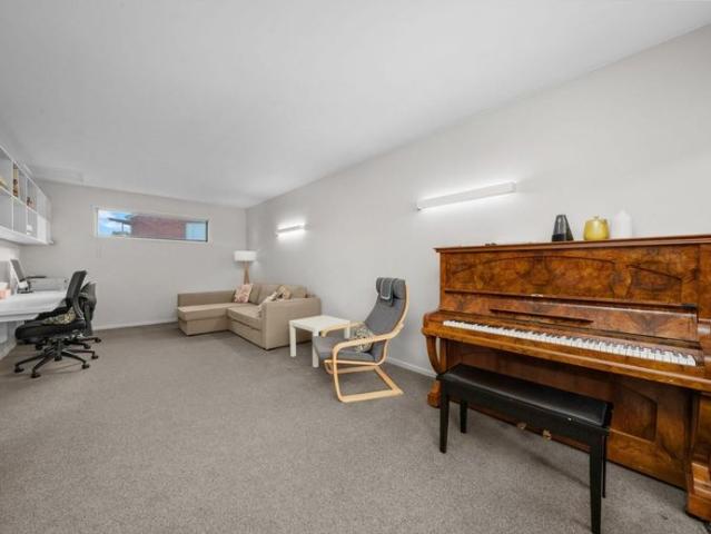 Versatile & Spacious Home – Pet Friendly