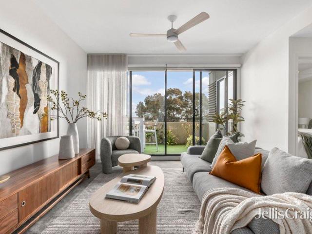 Versatile style with a sensational outlook