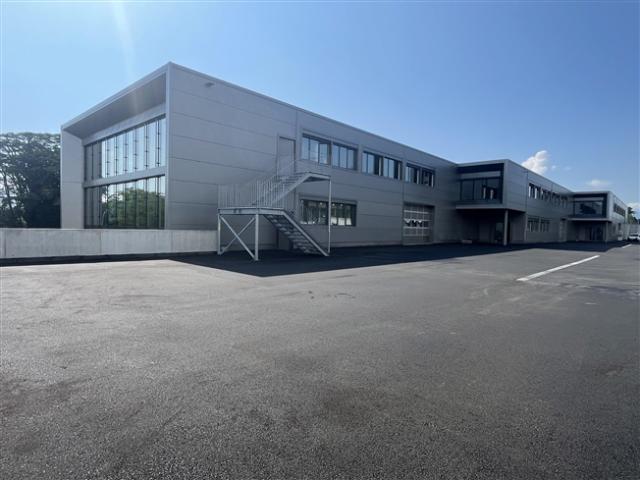 VERSOIX – Moderner Lagerraum von ca. 523 m² zu vermieten