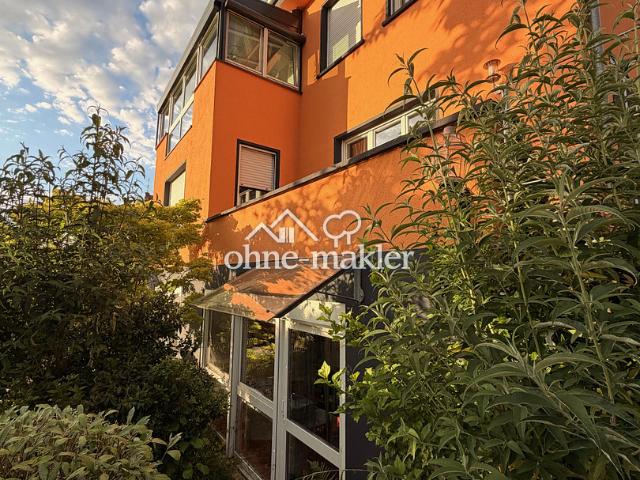 Versteckte Gartenidylle – großzügige Villa mit Schwimmteich